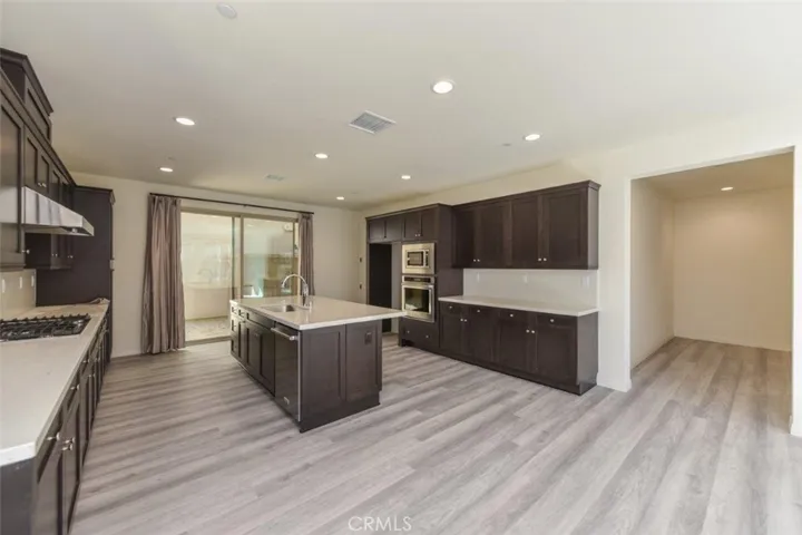 117 Halo, Irvine, California 92618