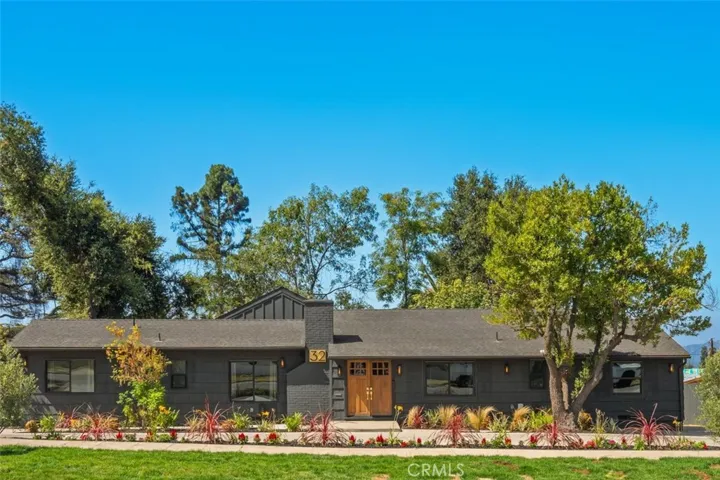32 W Las Flores Drive, Altadena, California 91001