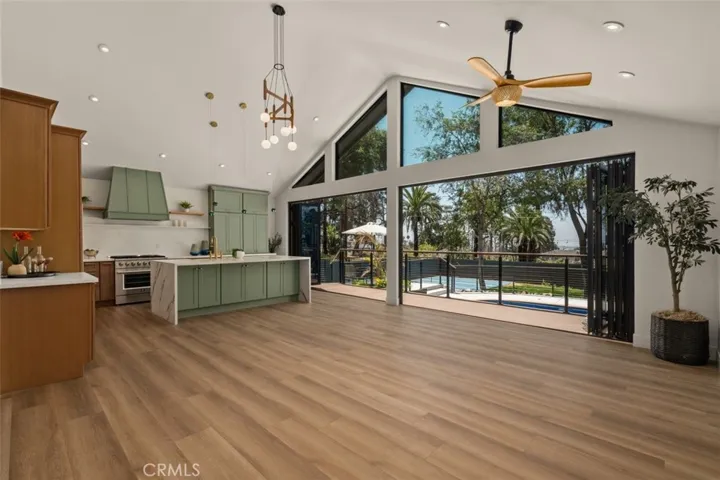 32 W Las Flores Drive, Altadena, California 91001