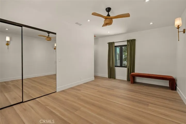 32 W Las Flores Drive, Altadena, California 91001