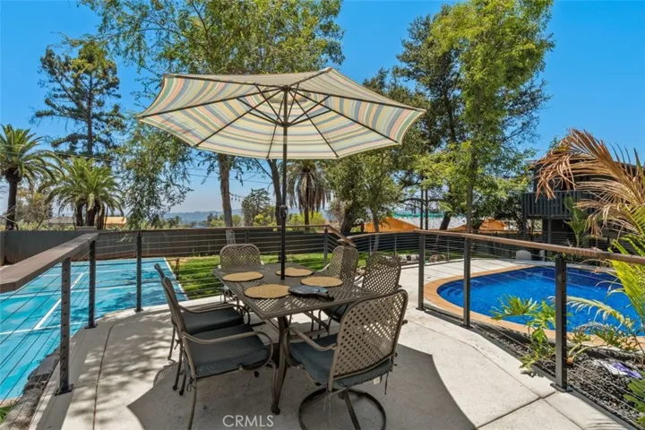 32 W Las Flores Drive, Altadena, California 91001