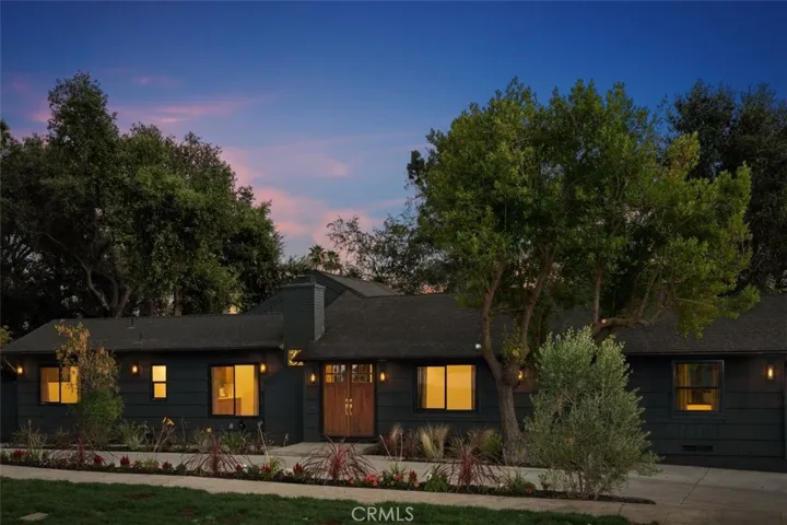 32 W Las Flores Drive, Altadena, California 91001