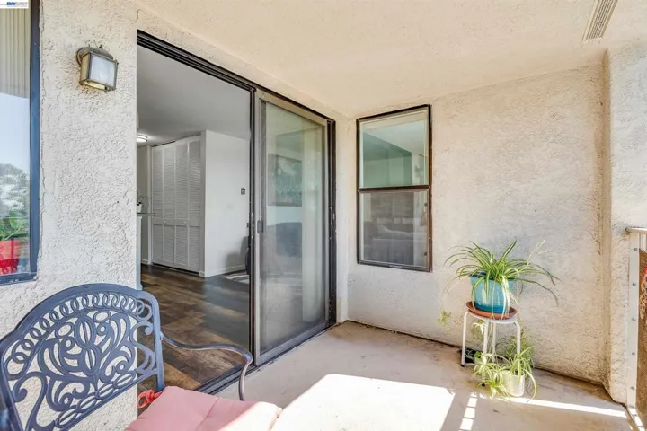 2505 Miramar Ave 114, Castro Valley, California 94546