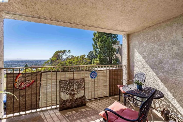 2505 Miramar Ave 114, Castro Valley, California 94546
