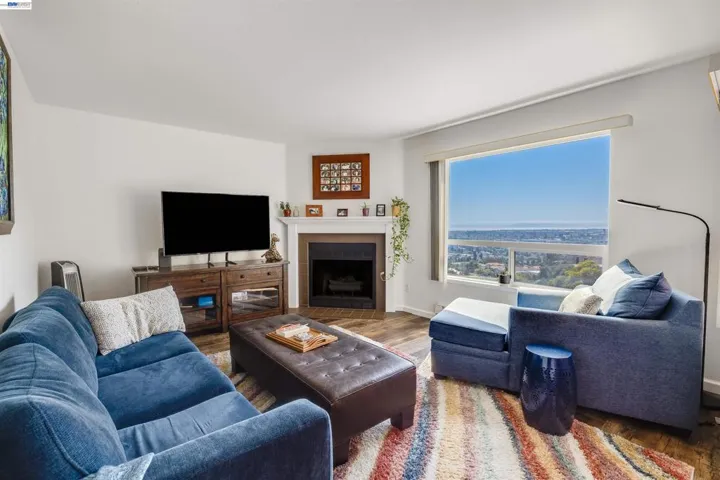 2505 Miramar Ave 114, Castro Valley, California 94546