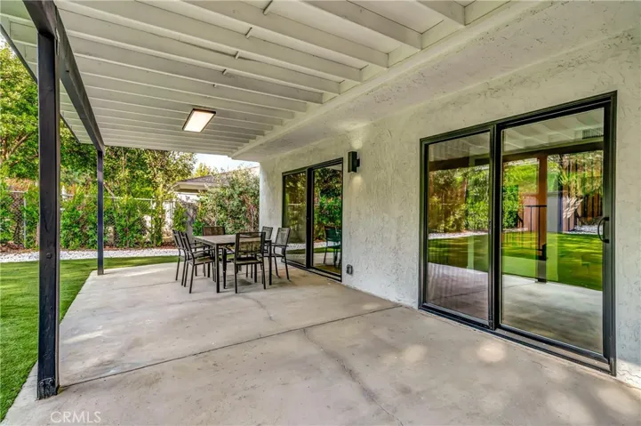 24445 Clipstone, Woodland Hills, California 91367