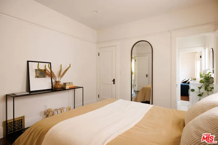 1419 Rolland Curtis Place, Los Angeles, California 90062