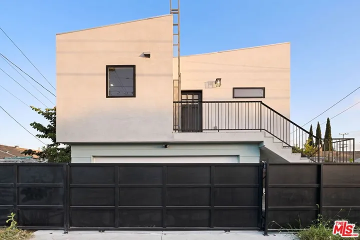 1419 Rolland Curtis Place, Los Angeles, California 90062