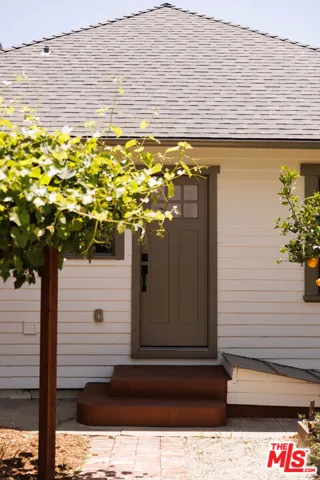 1419 Rolland Curtis Place, Los Angeles, California 90062