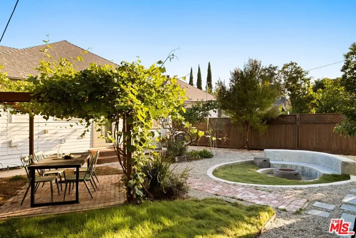 1419 Rolland Curtis Place, Los Angeles, California 90062