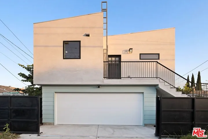 1419 Rolland Curtis Place, Los Angeles, California 90062