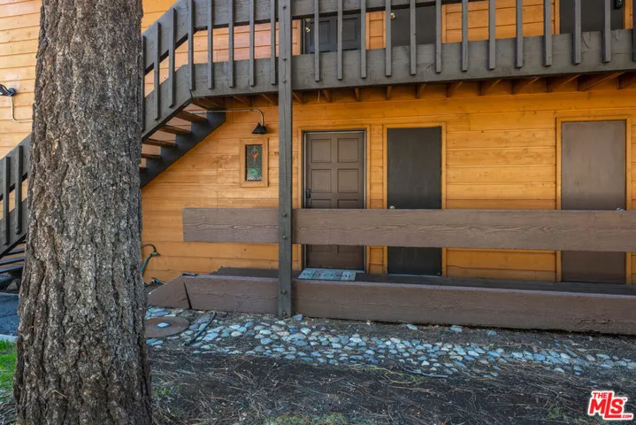2499 Sierra Nevada Road R2, Mammoth Lakes, California 93546