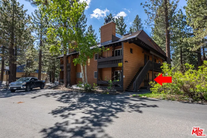2499 Sierra Nevada Road R2, Mammoth Lakes, California 93546