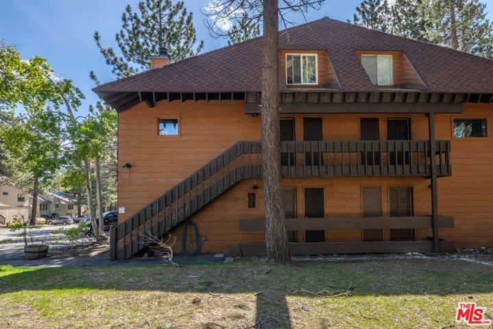 2499 Sierra Nevada Road R2, Mammoth Lakes, California 93546