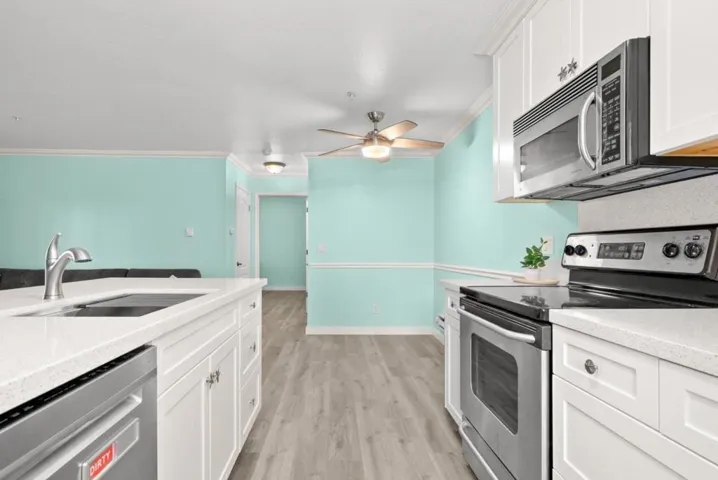 41 Grandview Street 1402, Santa Cruz, California 95060
