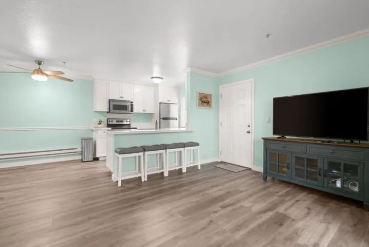 41 Grandview Street 1402, Santa Cruz, California 95060