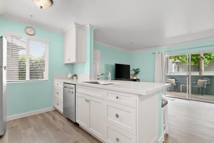41 Grandview Street 1402, Santa Cruz, California 95060