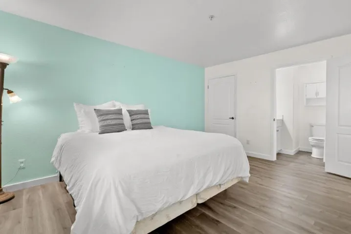 41 Grandview Street 1402, Santa Cruz, California 95060