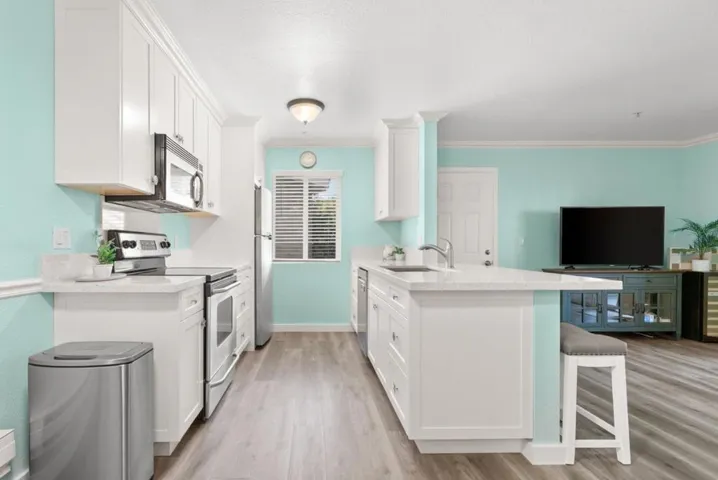 41 Grandview Street 1402, Santa Cruz, California 95060