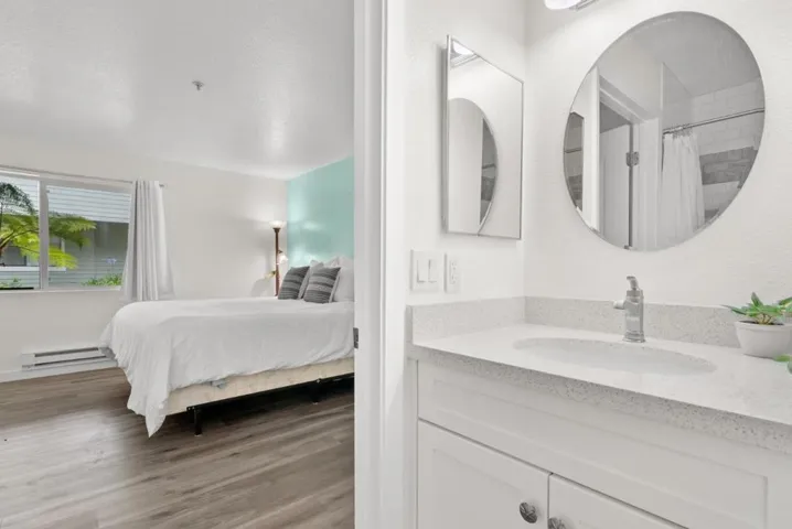 41 Grandview Street 1402, Santa Cruz, California 95060