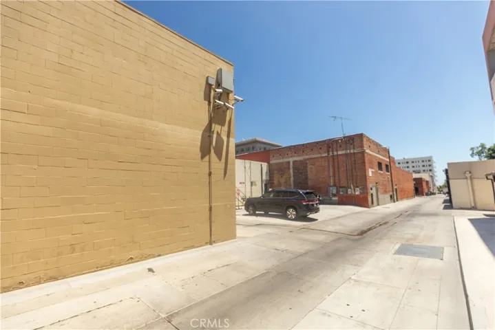 6729 Greenleaf, Whittier, California 90601
