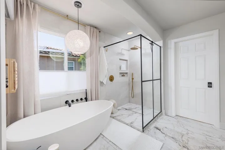 Primary Bath/Spa