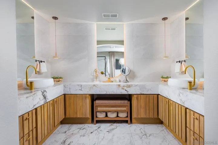 Primary Bath/Spa