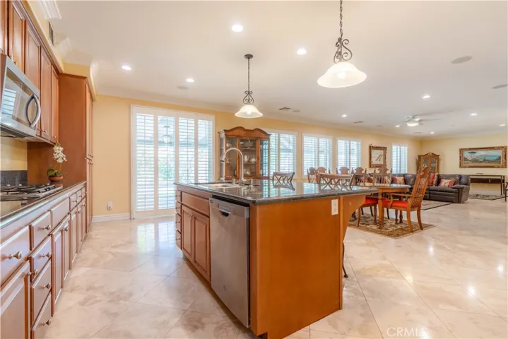 14026 Rio Lobo, Eastvale, California 92880