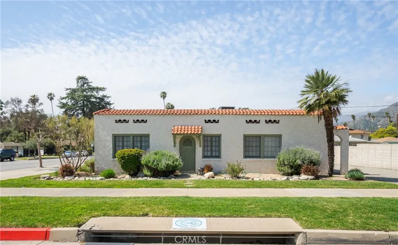 101 W Bennett Avenue, Glendora, California 91741