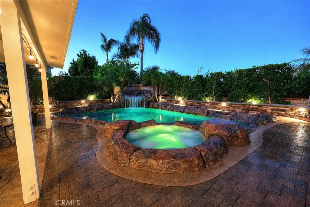 Rock pool with spa