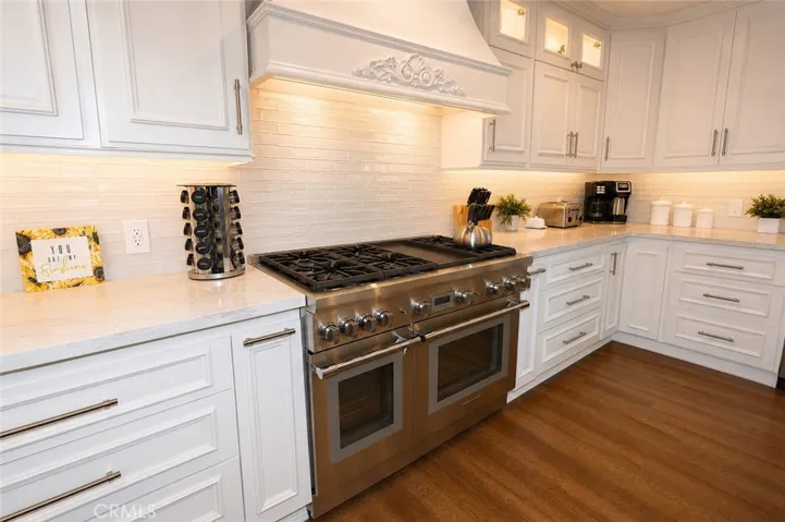6 Burner Thermador double oven with griddle