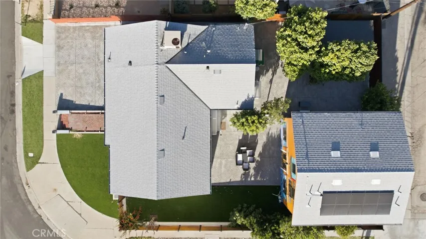 17660 Martha Street, Encino, California 91316
