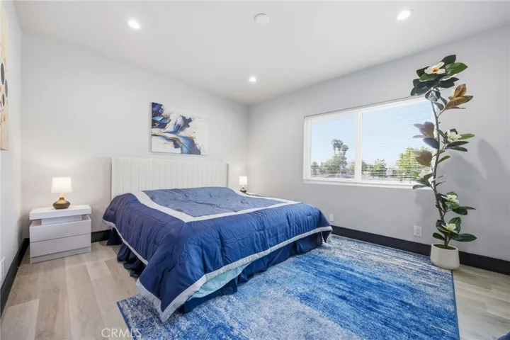 17660 Martha Street, Encino, California 91316