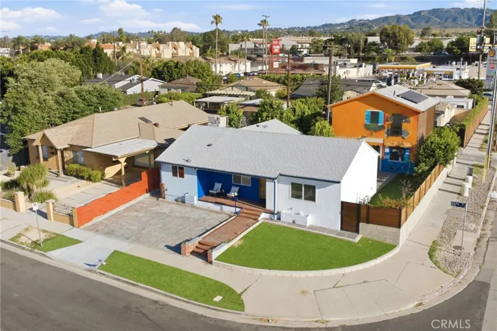 17660 Martha Street, Encino, California 91316