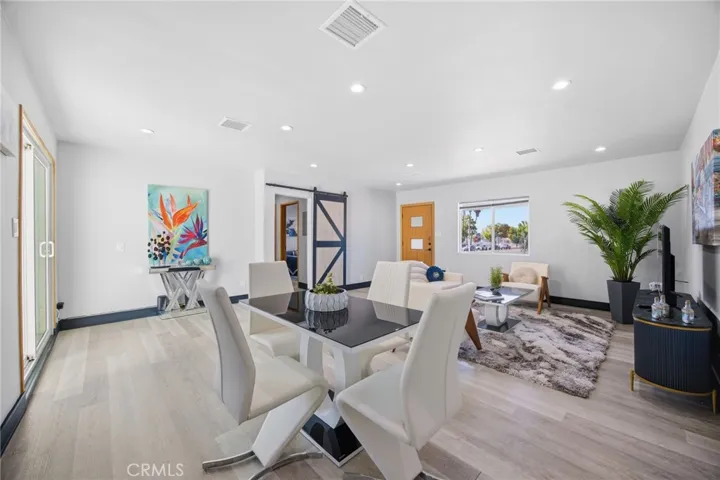 17660 Martha Street, Encino, California 91316