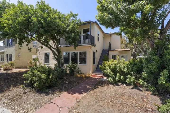1840 42 Carmelina, San Diego, California 92116
