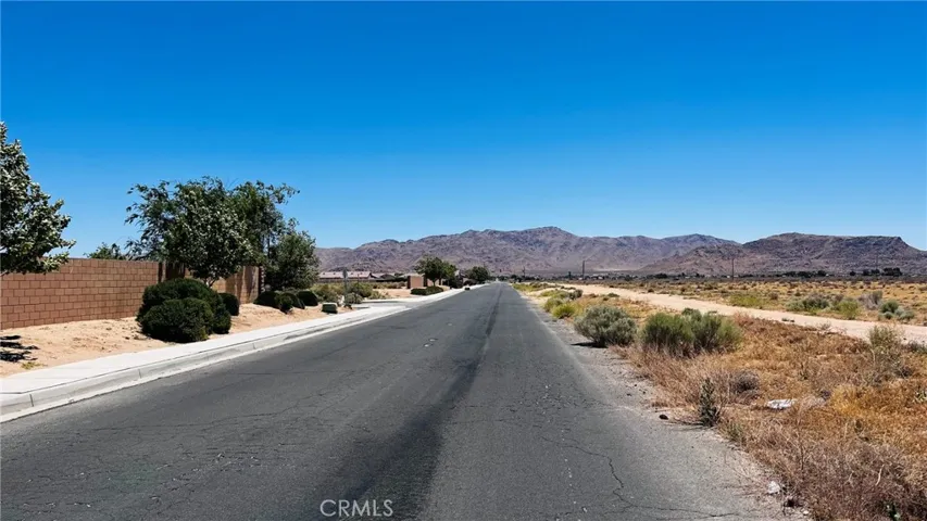 3112721 28 Central Road, Apple Valley, California 92307