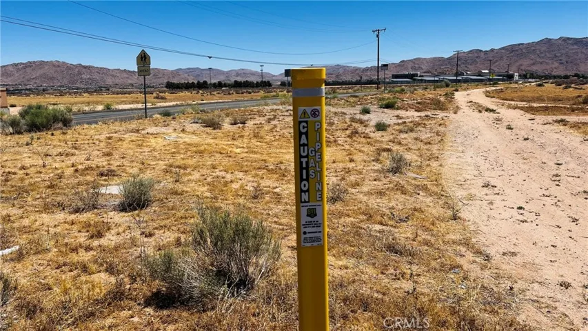 3112721 28 Central Road, Apple Valley, California 92307