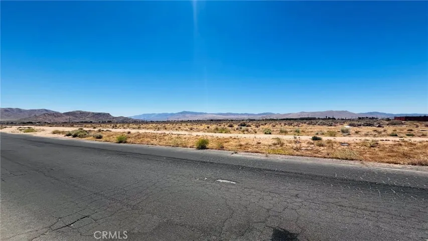3112721 28 Central Road, Apple Valley, California 92307