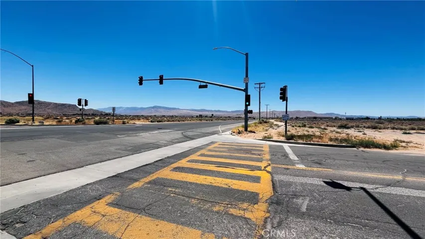 3112721 28 Central Road, Apple Valley, California 92307