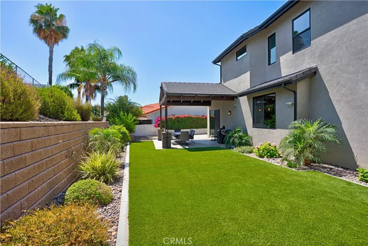 29800 Redwood Drive, Canyon Lake, California 92587