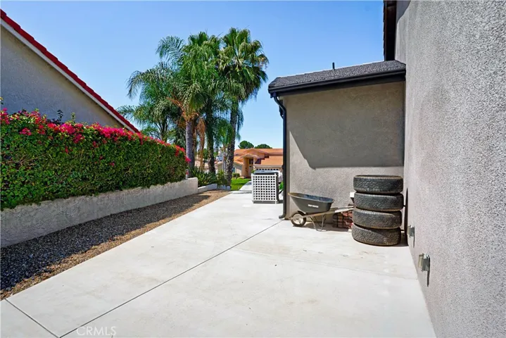 29800 Redwood Drive, Canyon Lake, California 92587