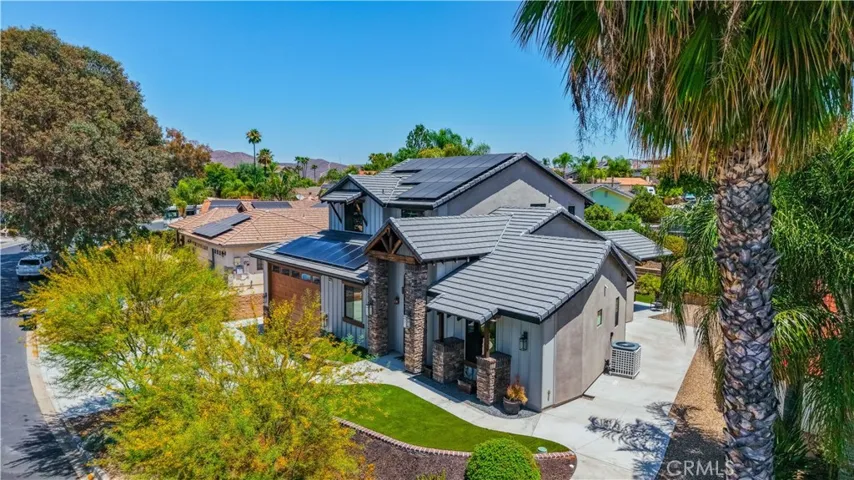 29800 Redwood Drive, Canyon Lake, California 92587