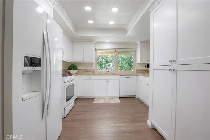 30096 Via Velez, Temecula, California 92592