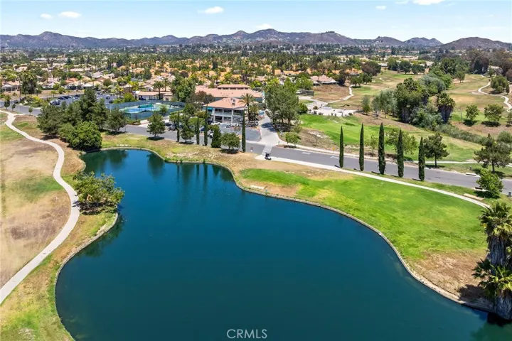 40361 Via Amapola, Murrieta, California 92562