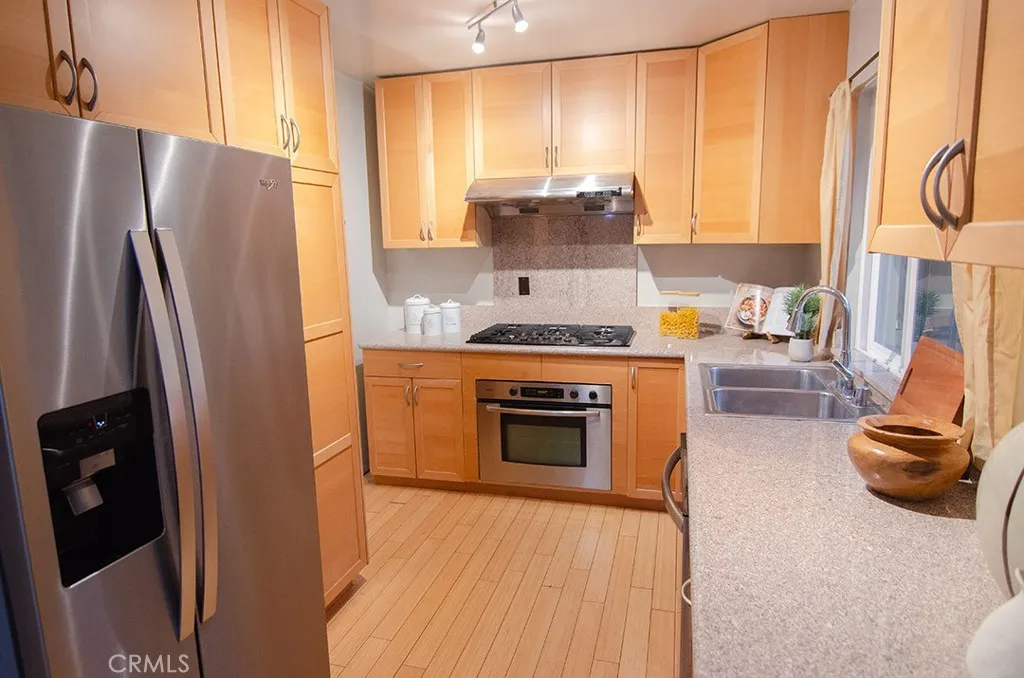 469 S Catalina Avenue, Pasadena, California 91106 — photo 5