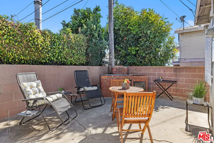 11619 Daleside Avenue, Hawthorne, California 90250