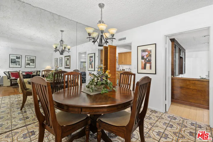 11619 Daleside Avenue, Hawthorne, California 90250