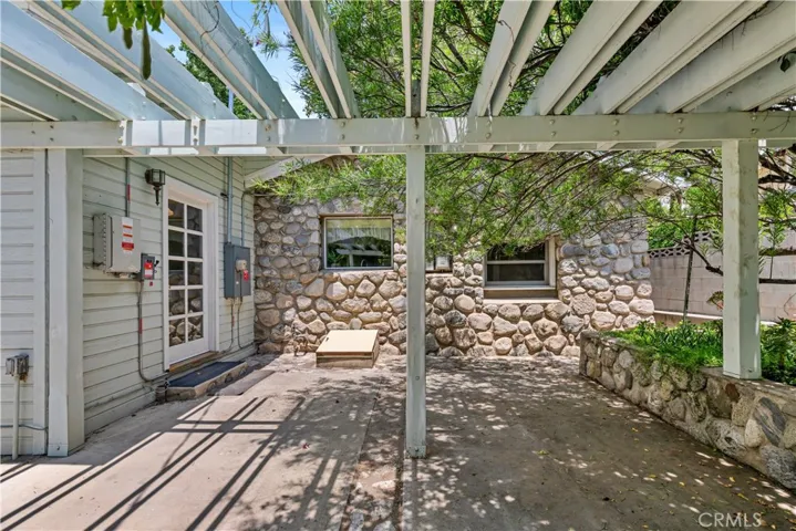 2952 Mill Creek Road, Mentone, California 92359