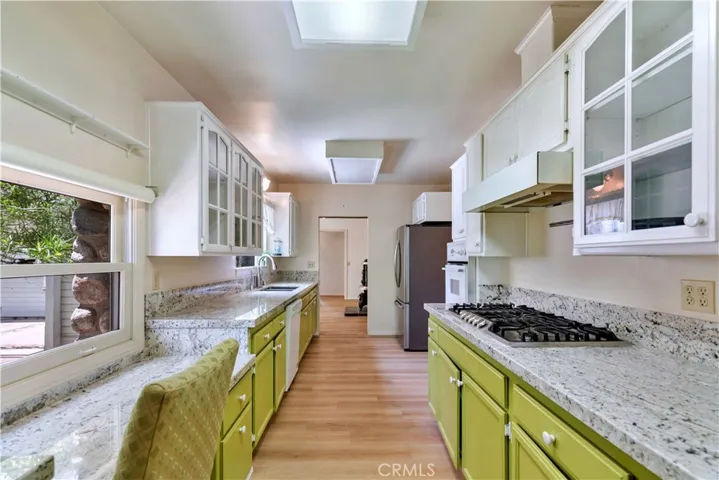2952 Mill Creek Road, Mentone, California 92359